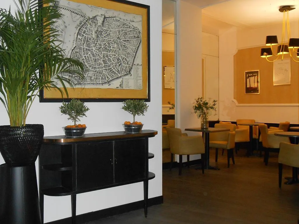 Regina Boutique Hotel Avignon 3*,